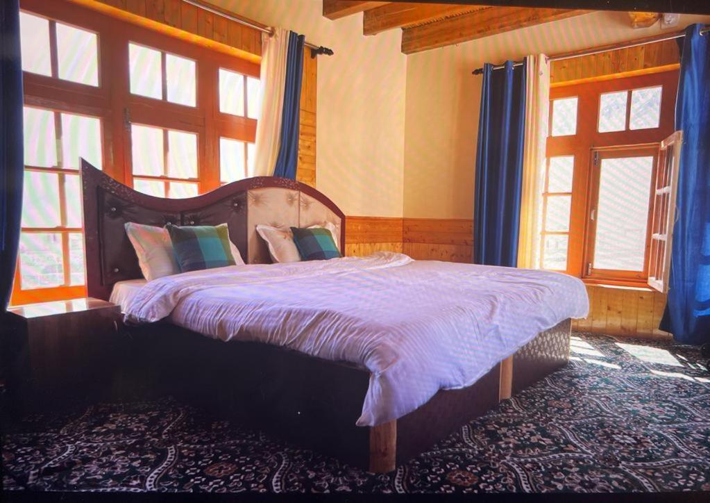 Guru View Home Stay Padam Exterior photo