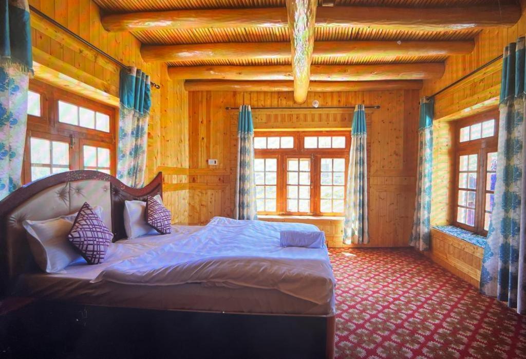 Guru View Home Stay Padam Exterior photo